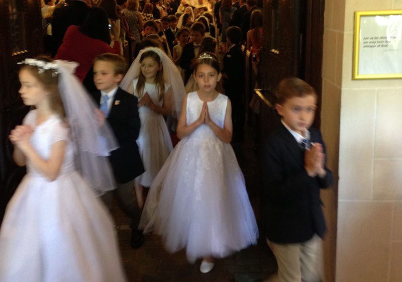 Top 6 Things to Consider for Your Daughter's First Communion